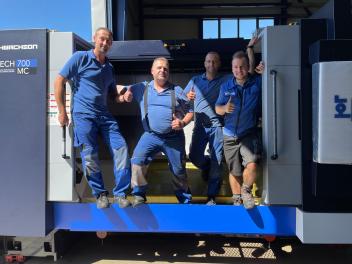 Anlieferung unserer neuen Hwacheon HI-Tech 700 MC